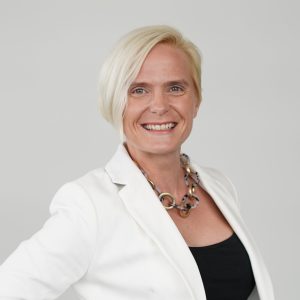 Rebecca Jones Headshot Cropped